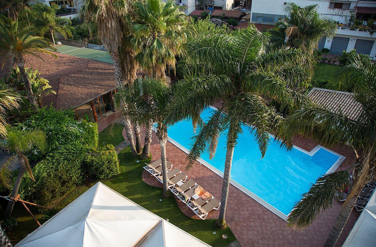Hotel Redebora Torregrotta Eksteriør bilde