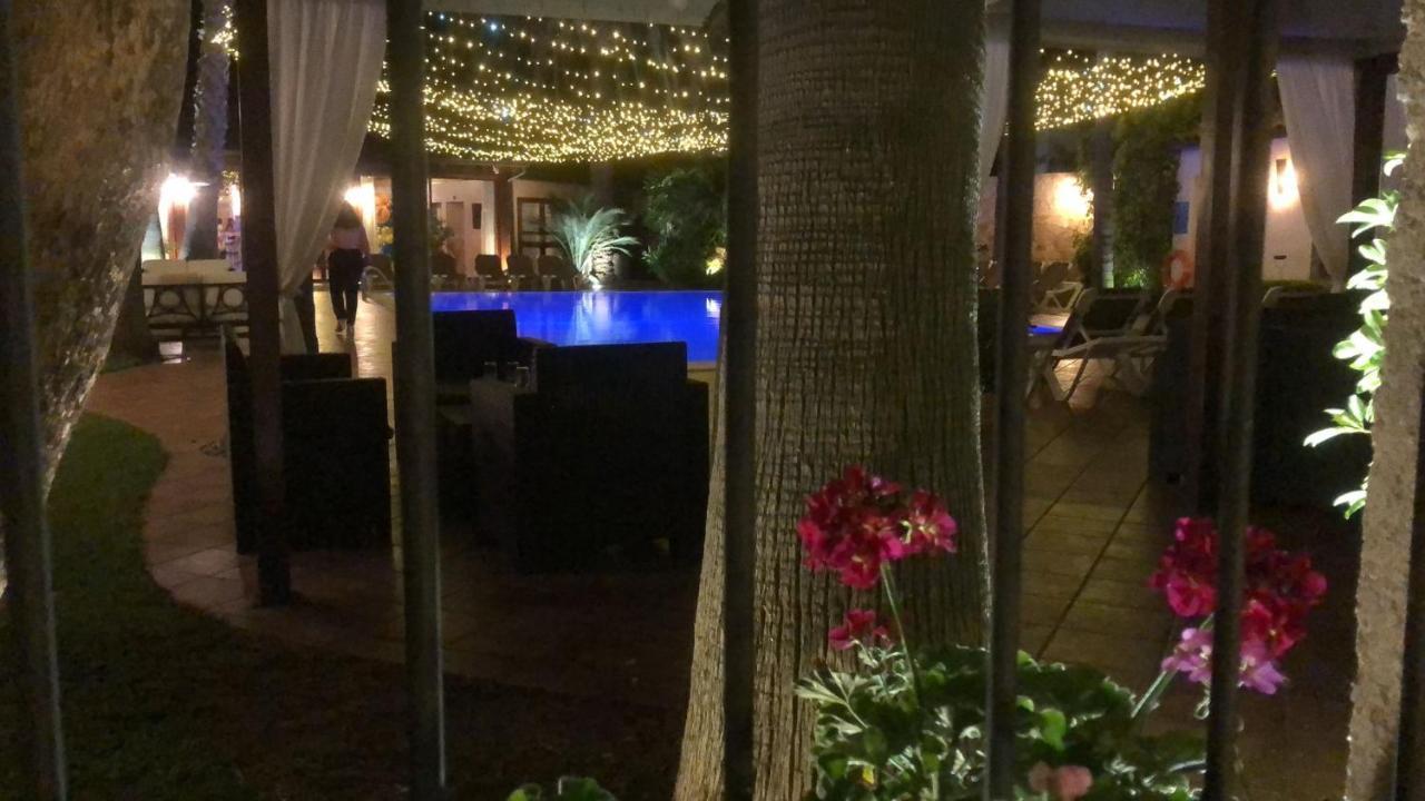 Hotel Redebora Torregrotta Eksteriør bilde