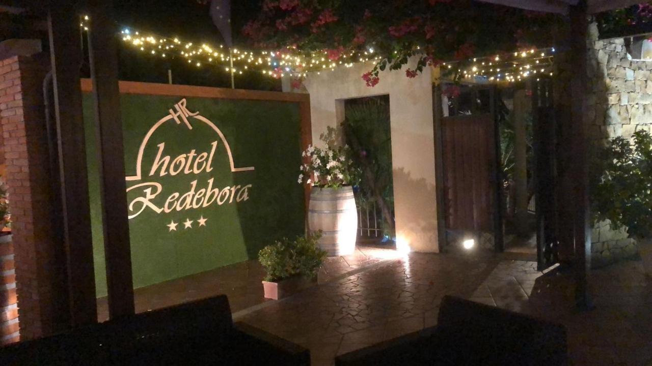 Hotel Redebora Torregrotta Eksteriør bilde