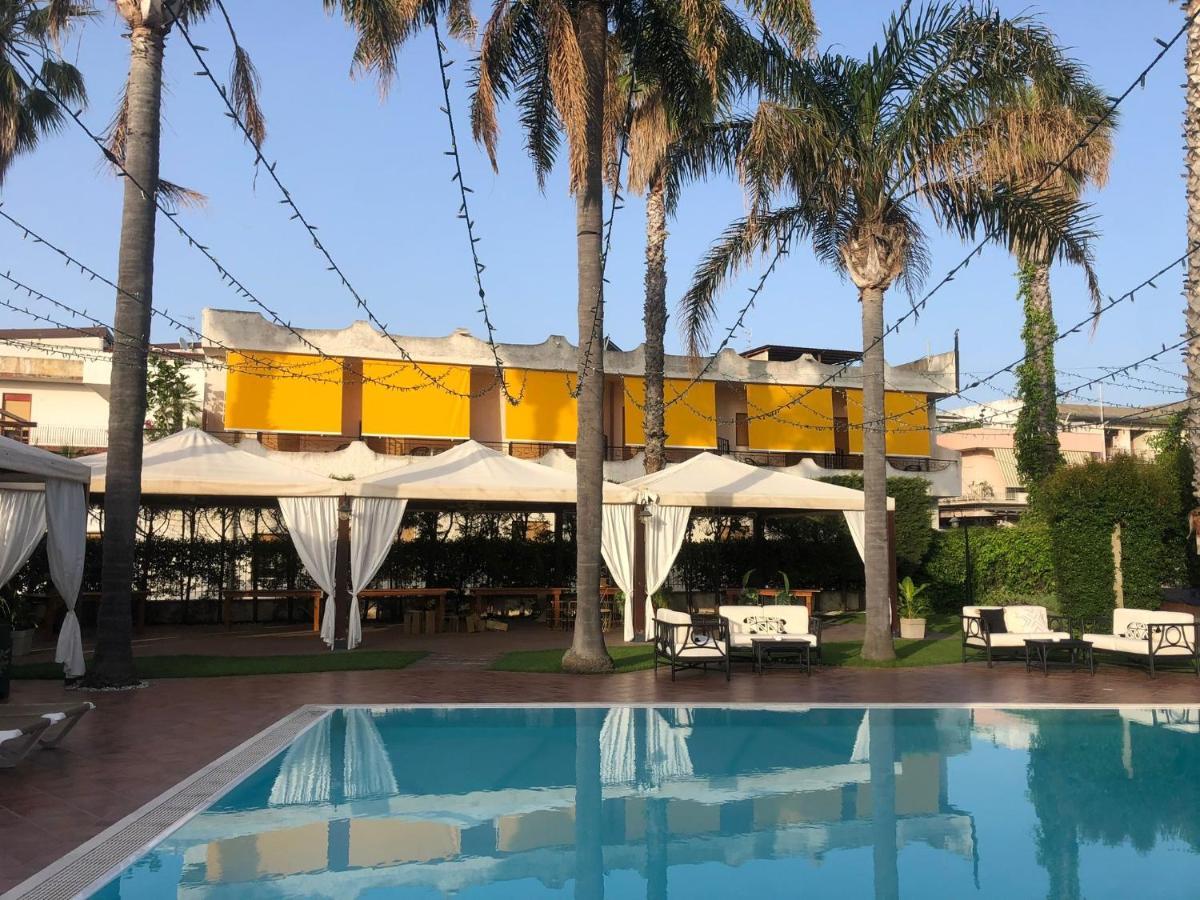 Hotel Redebora Torregrotta Eksteriør bilde